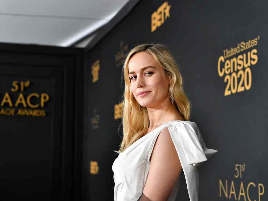 Watch Brie Larson Torch Her Upper Back and Core in a New Workout Video