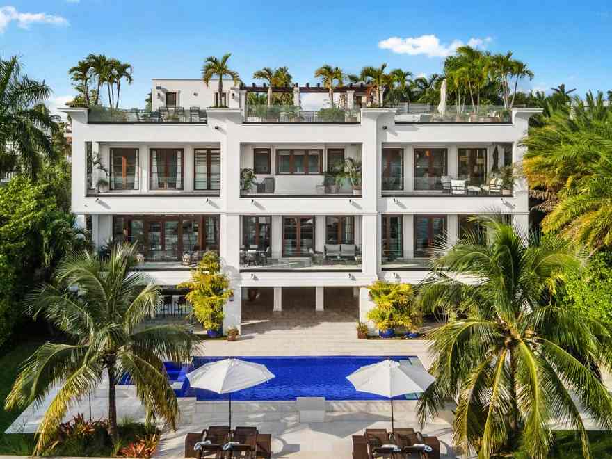 Inside Floyd Mayweather&rsquo;s new Miami Beach mansion &ndash; purchased for $18 million