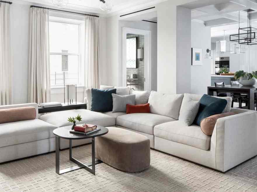 A storage-smart refit turned this Manhattan apartment into a family home