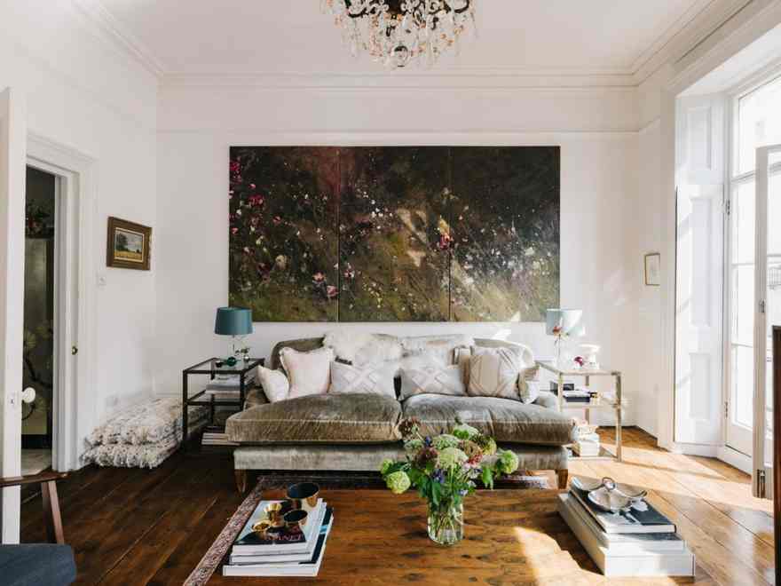 Inside an elegant, historic apartment &ndash; with vintage charm &ndash; on Brighton’s seafront